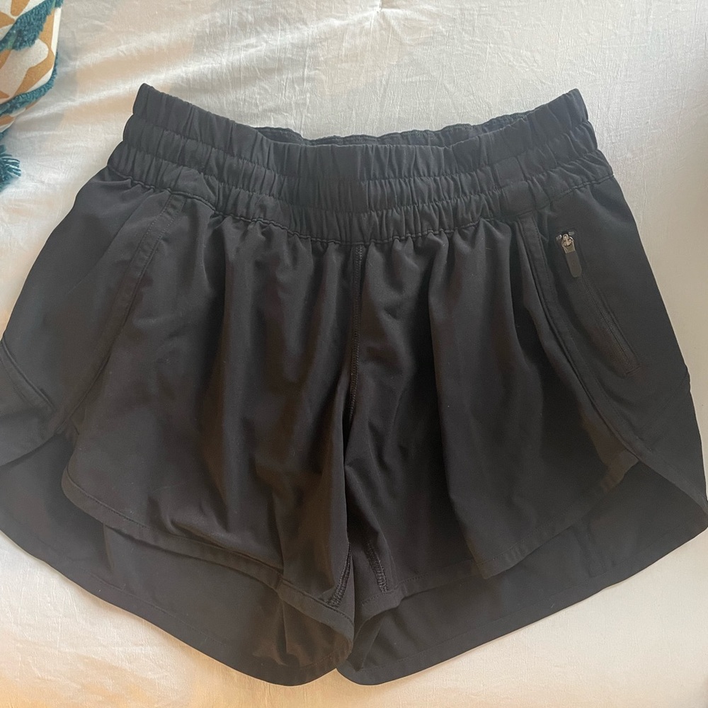 Lululemon black short